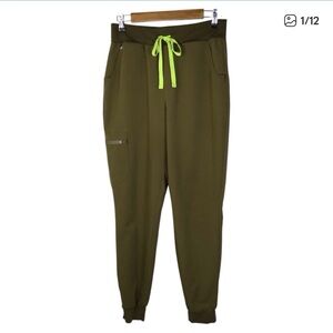 FIGS High Waisted Zamora Jogger Scrub Pants in Martini Olive Size Medium